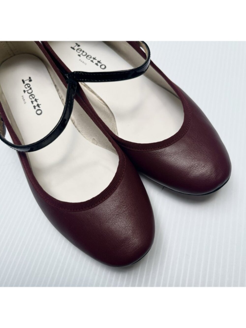 Repetto Rose Mary Jane Leather Heels in "Icone" Burgundy - Size 38 EU/7 US - Picture 3 of 5